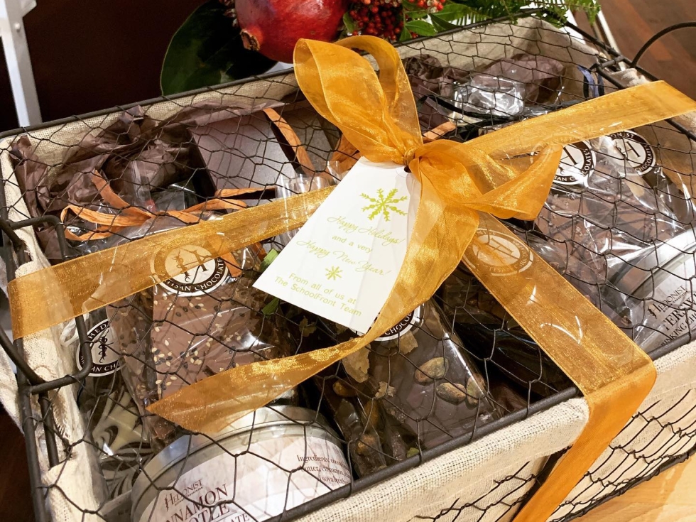 https://coppertique.com/collections/family